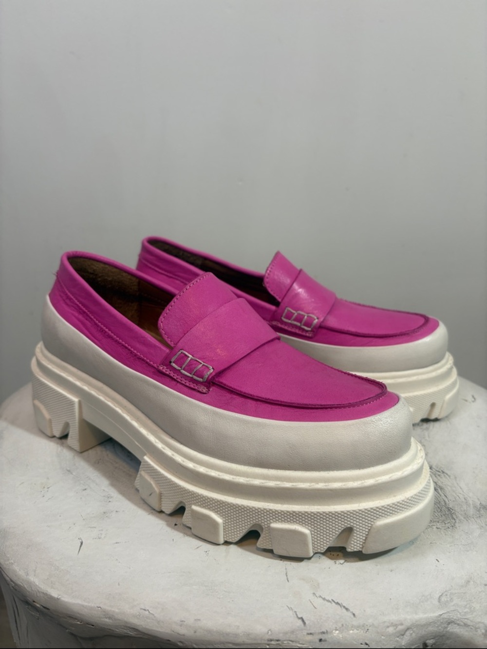 Steve Madden Barbie Hot Pink and White Chunky Lug Sole Flossie Platform Loafers